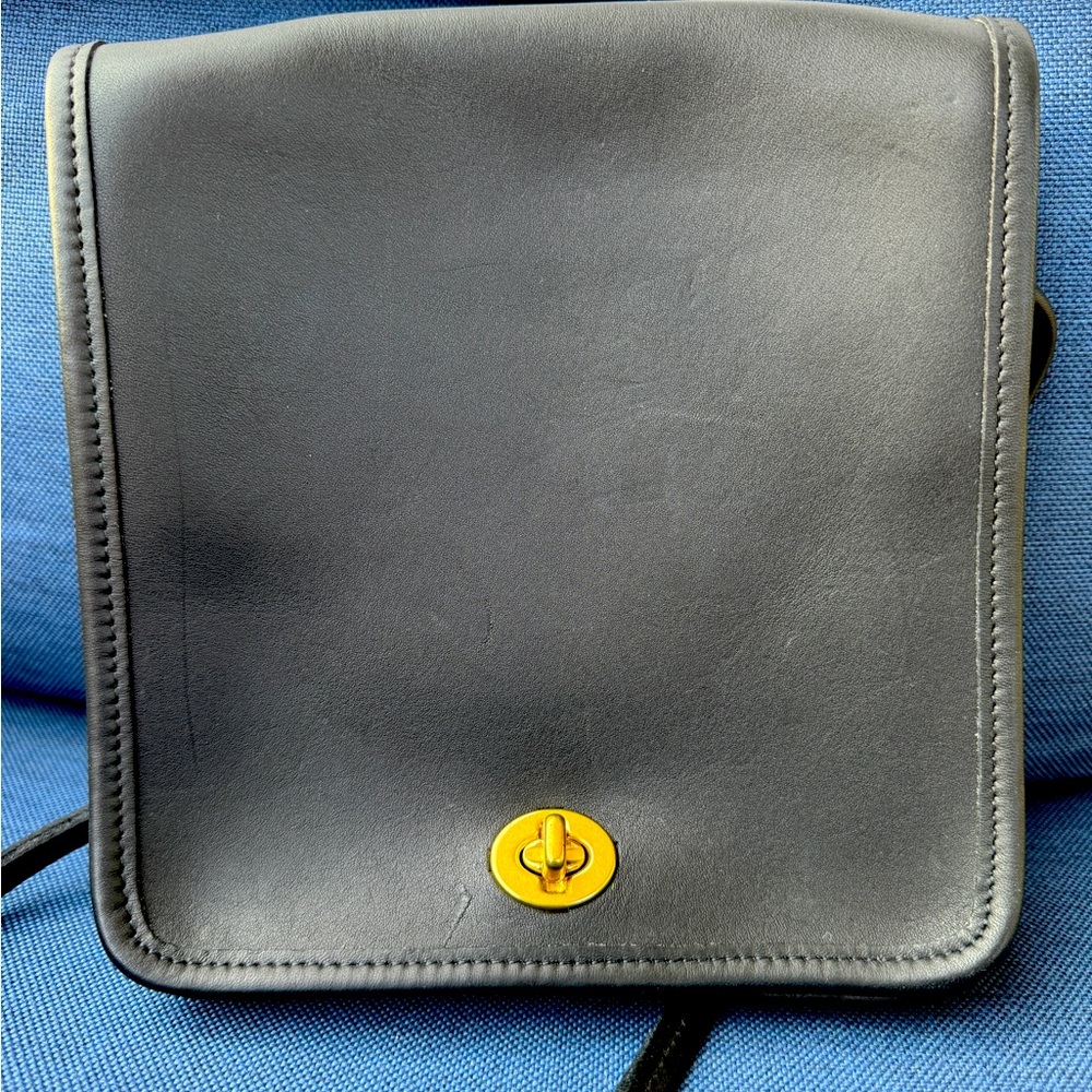 Vintage late 80’s/early 90’s Coach black leather crossbody